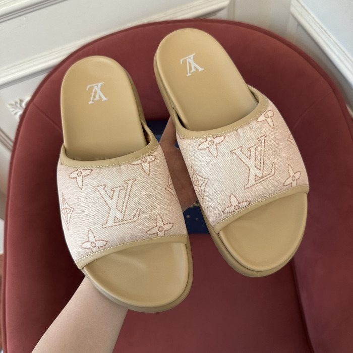L0VT SANDAL