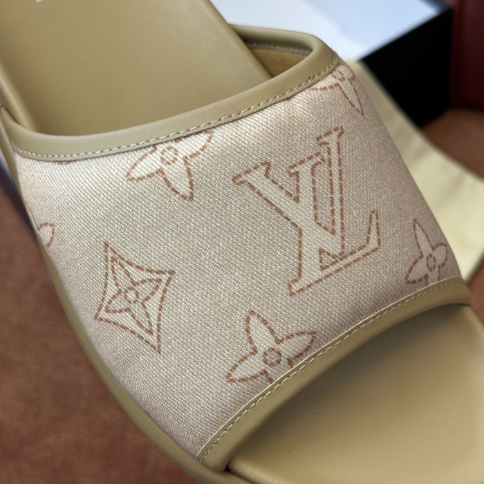 L0VT SANDAL