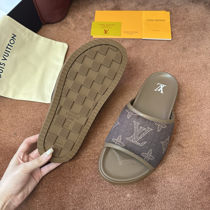 L0VT SANDAL