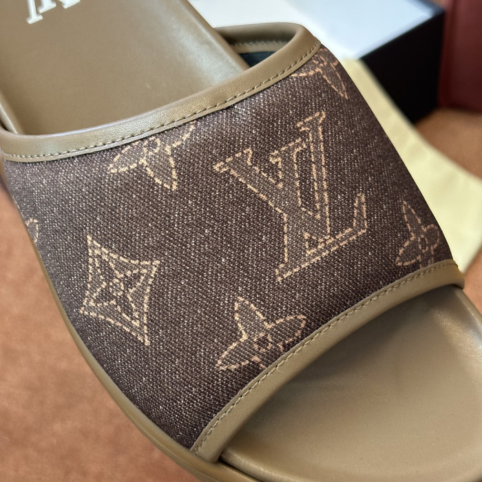 L0VT SANDAL