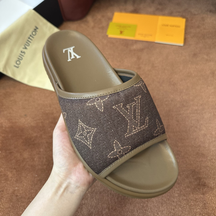 L0VT SANDAL