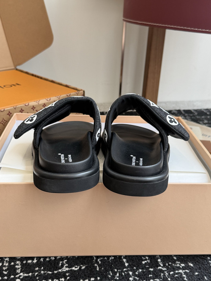 L0VT SANDAL