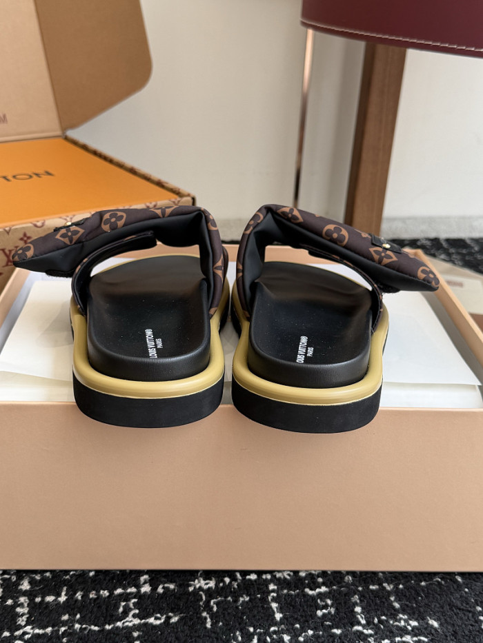 L0VT SANDAL