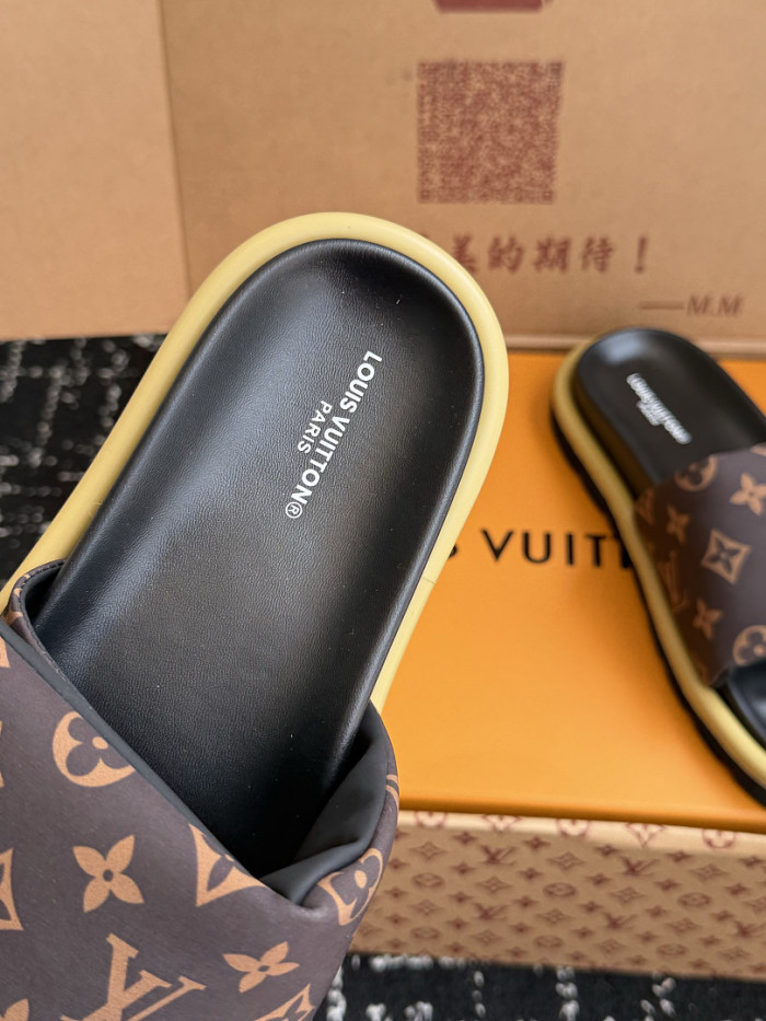 L0VT SANDAL