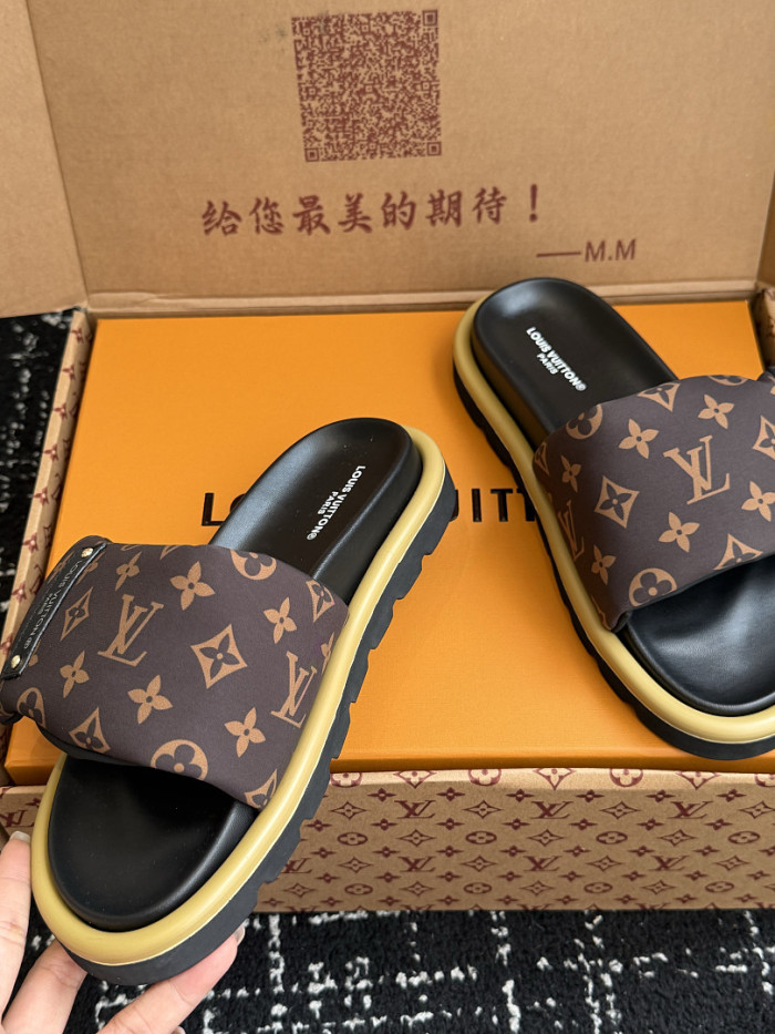 L0VT SANDAL