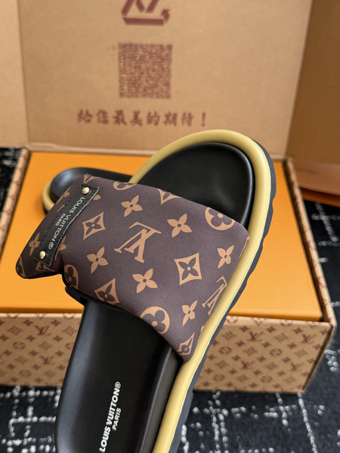 L0VT SANDAL