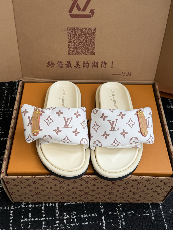 L0VT SANDAL