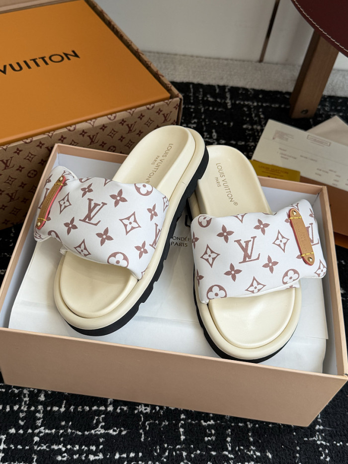 L0VT SANDAL