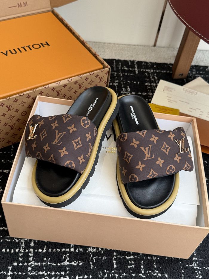 L0VT SANDAL
