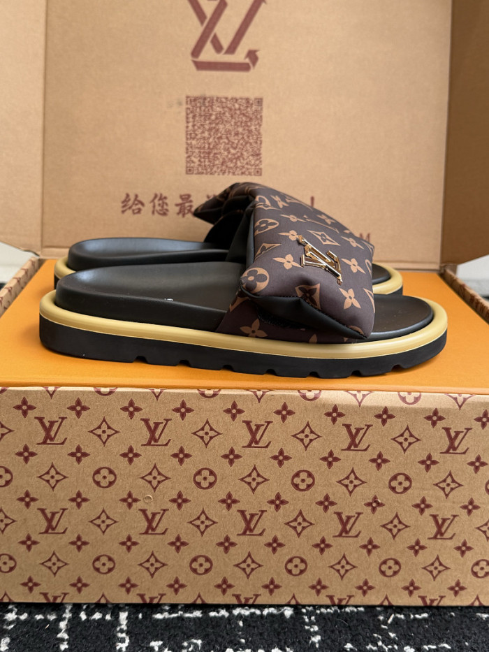 L0VT SANDAL