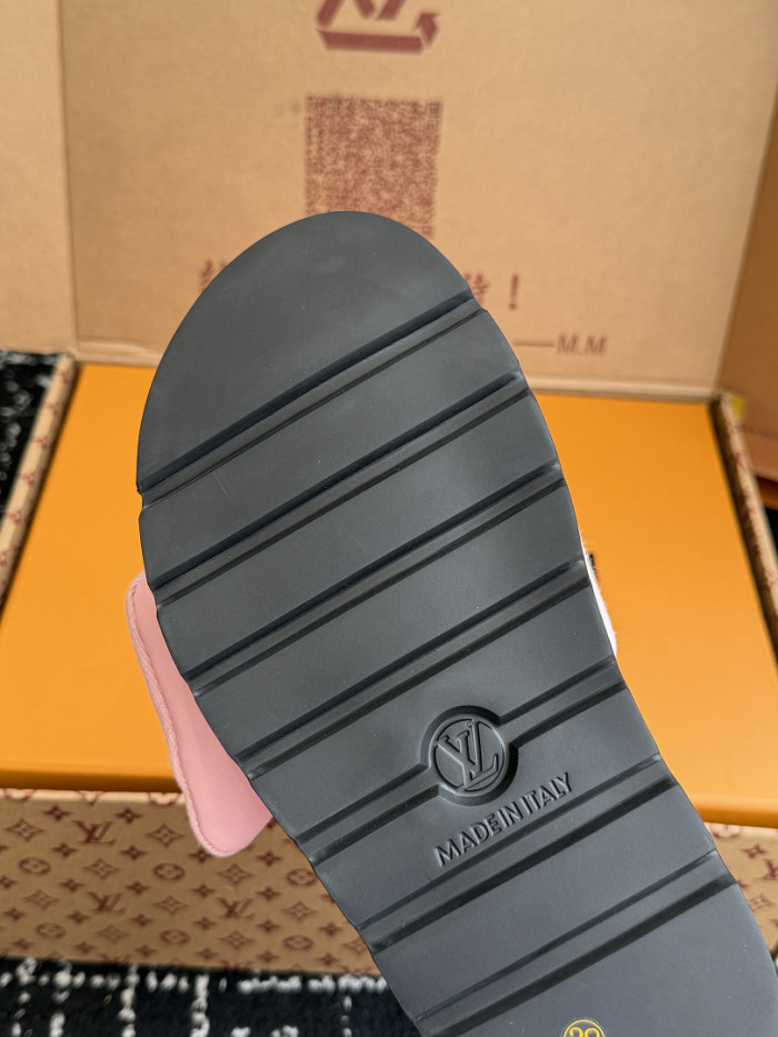 L0VT SANDAL