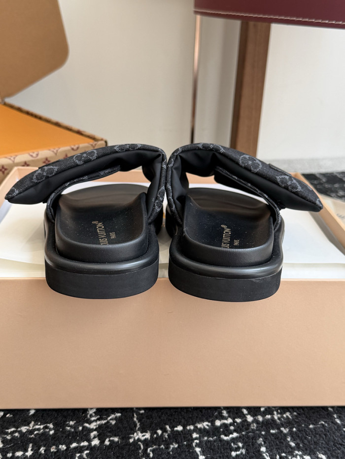 L0VT SANDAL