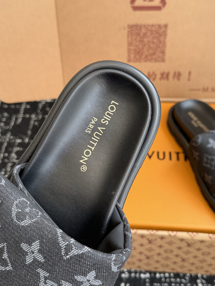 L0VT SANDAL