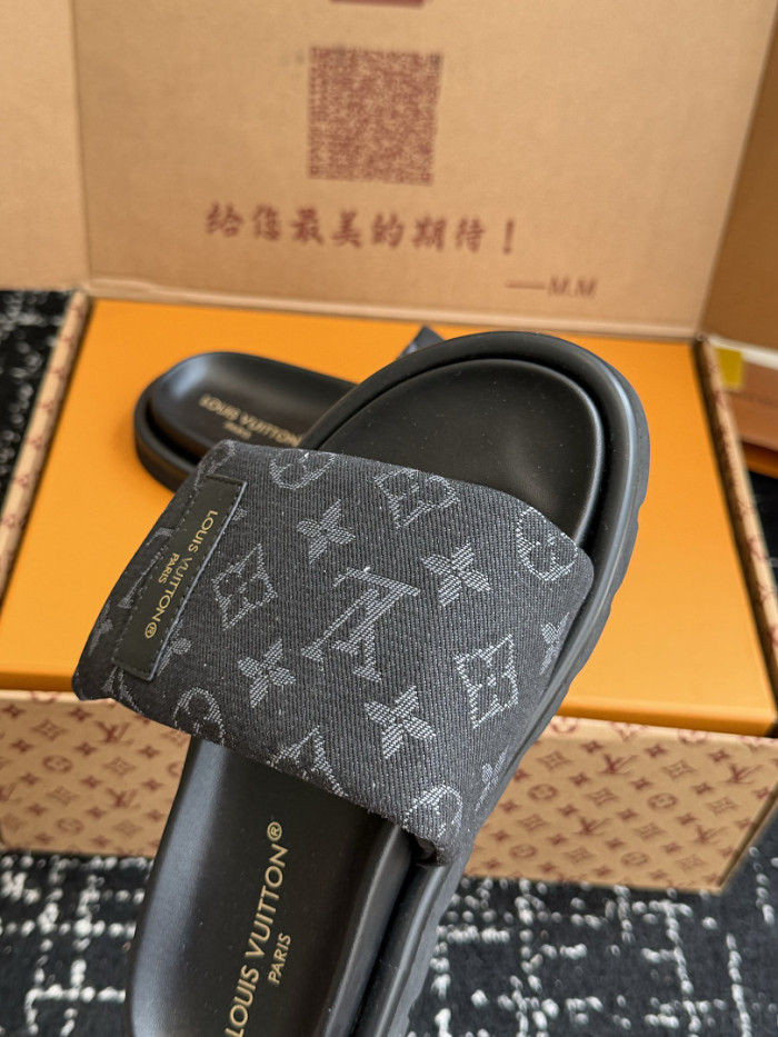 L0VT SANDAL