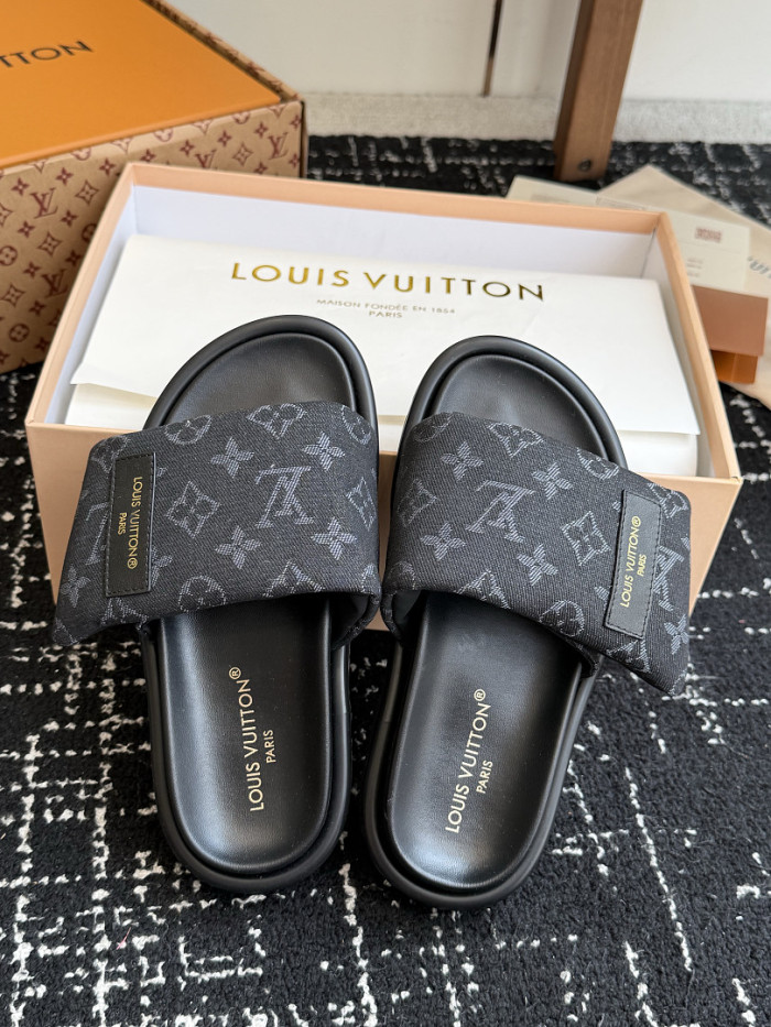 L0VT SANDAL
