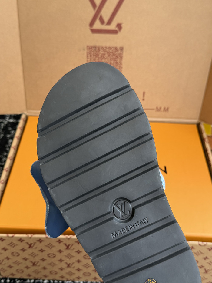 L0VT SANDAL