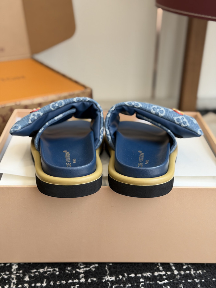 L0VT SANDAL