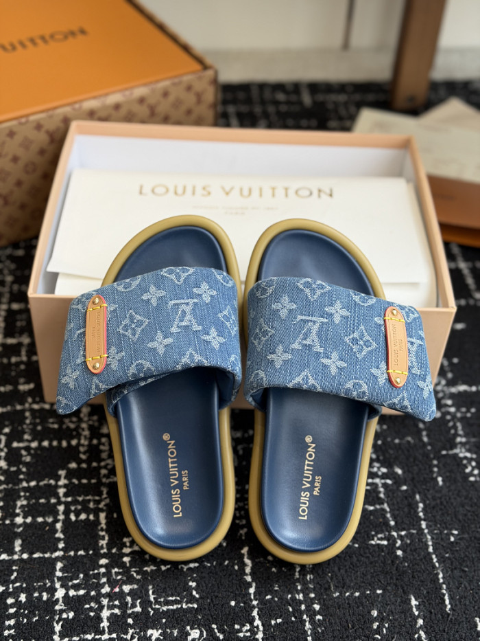 L0VT SANDAL