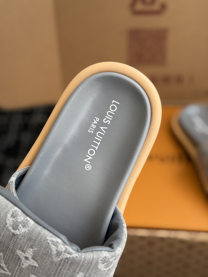 L0VT SANDAL