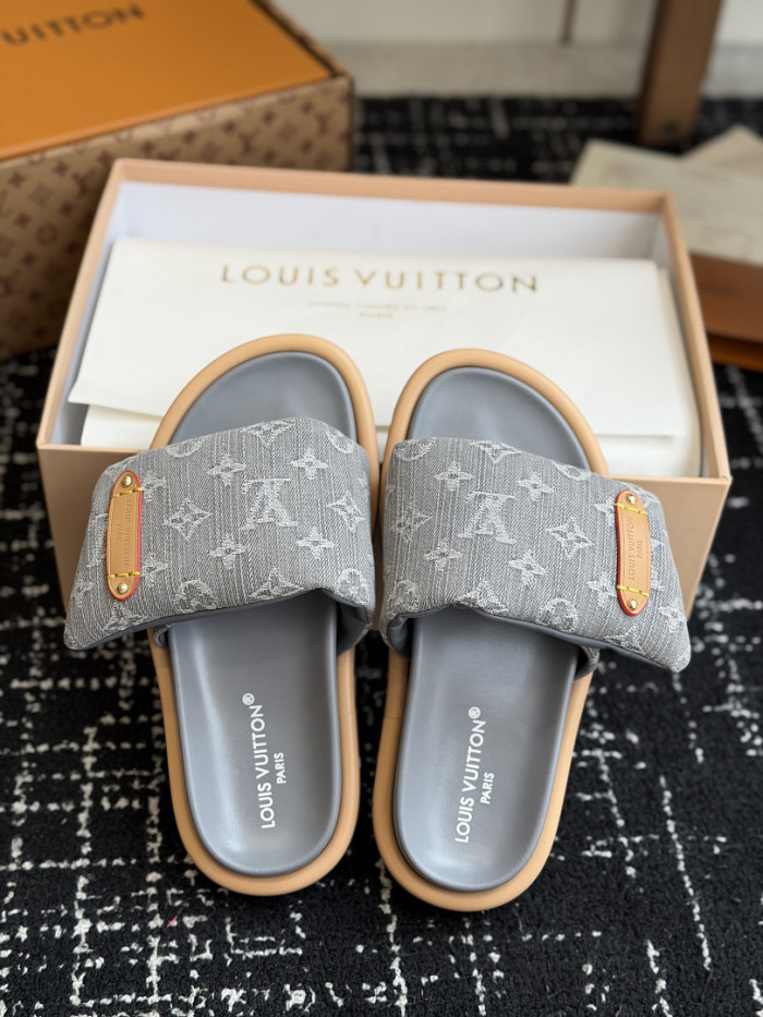 L0VT SANDAL