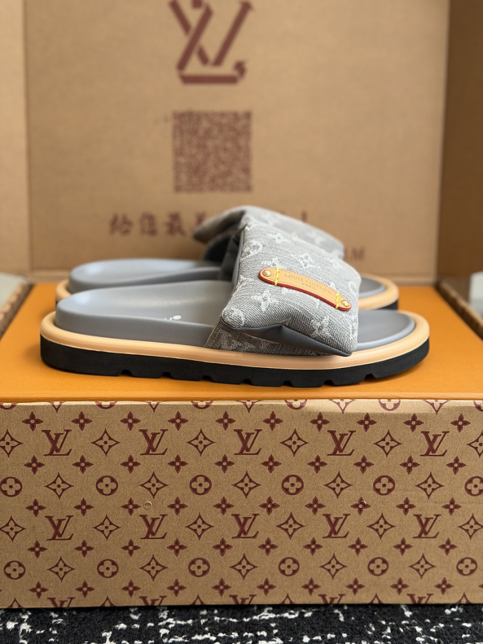L0VT SANDAL