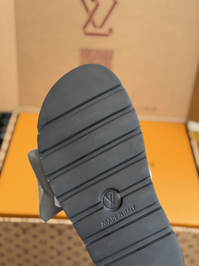 L0VT SANDAL