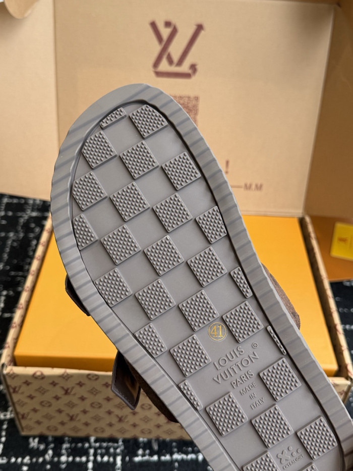L0VT SANDAL