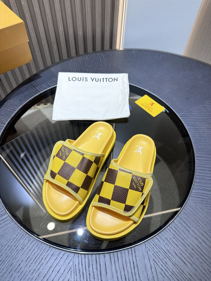 L0VT SANDAL
