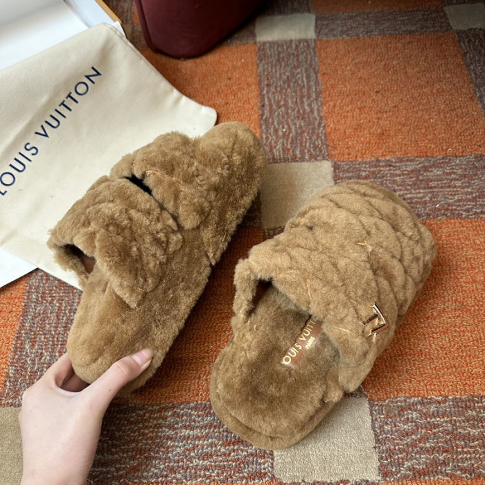 L0VT SANDAL
