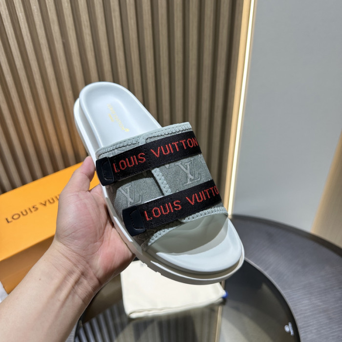 L0VT SANDAL