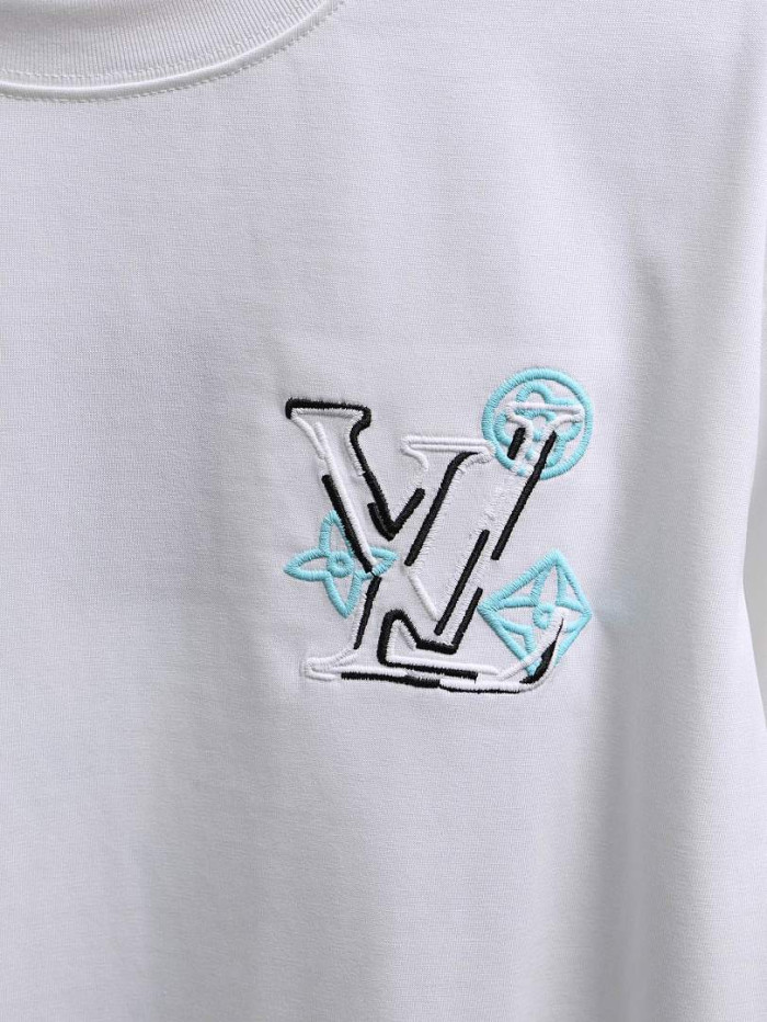 L0VT clothing