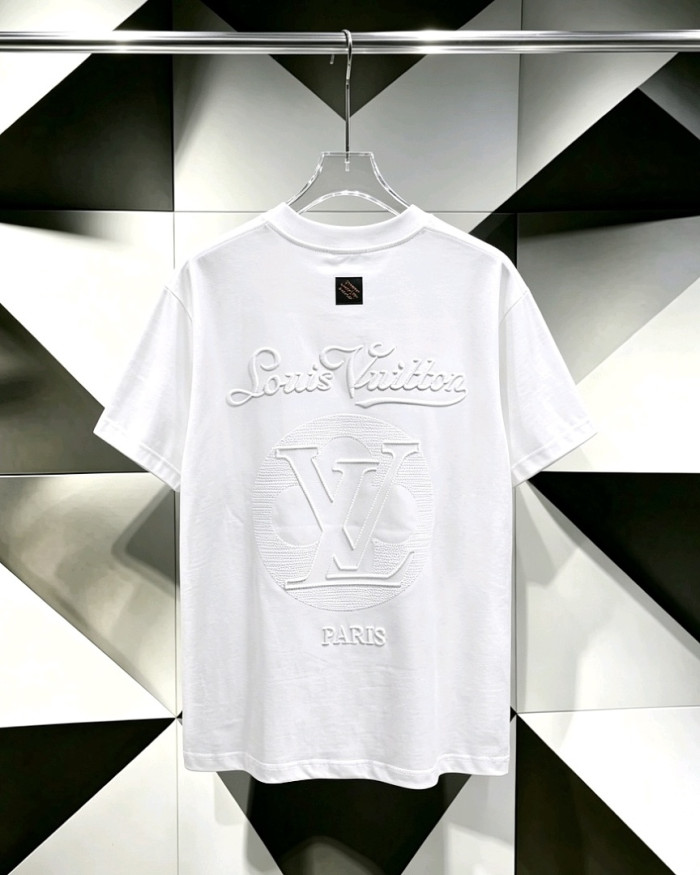 L0VT clothing