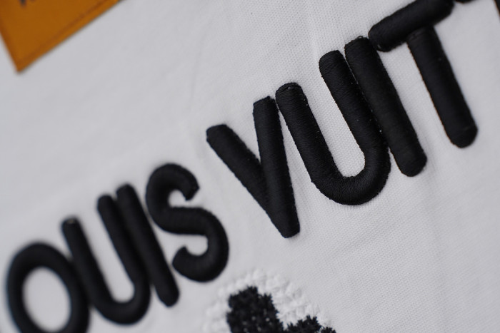 L0VT clothing