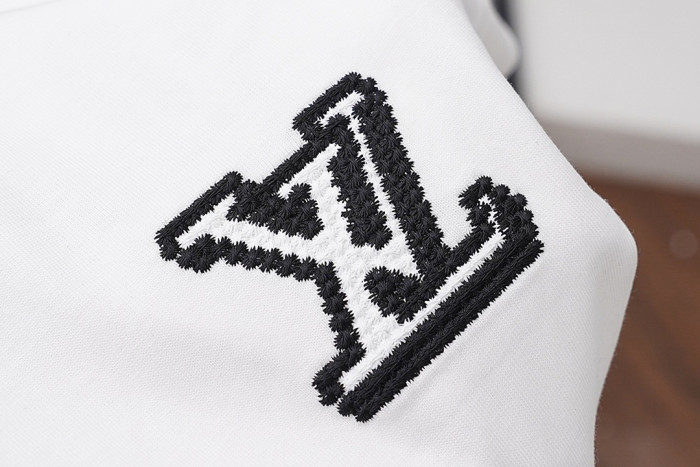 L0VT clothing