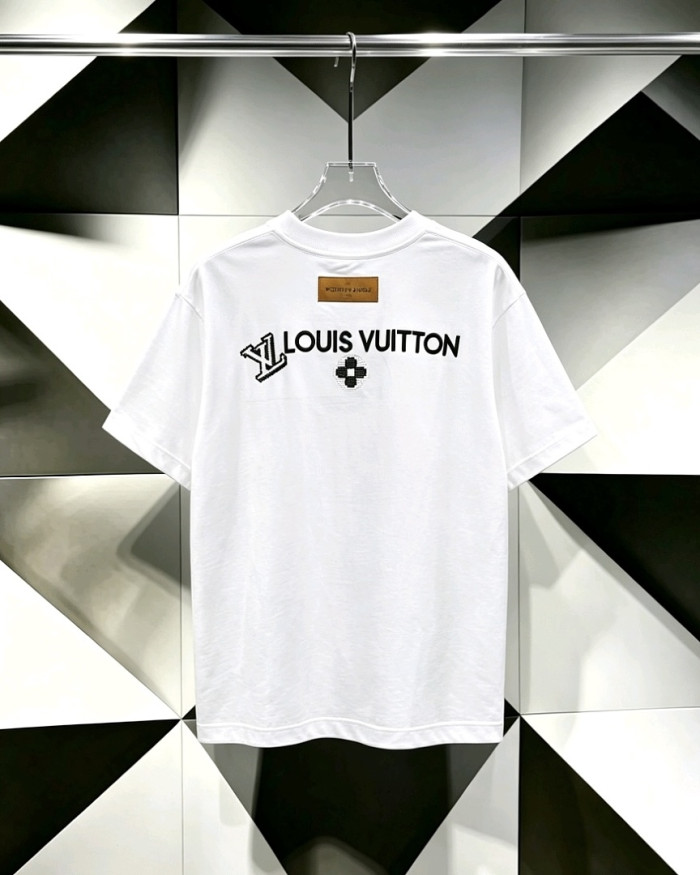 L0VT clothing