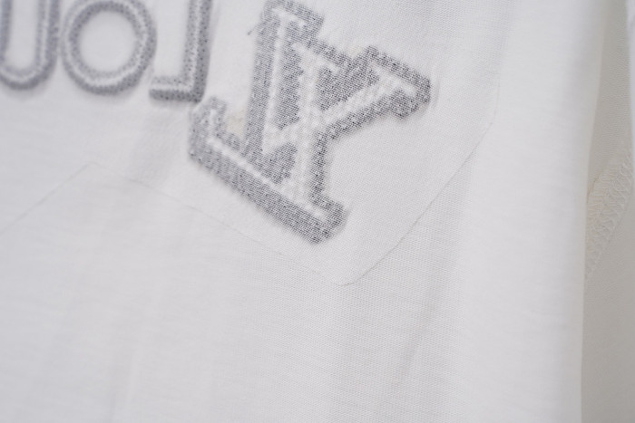 L0VT clothing