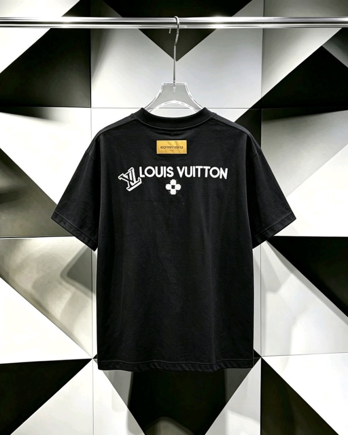 L0VT clothing