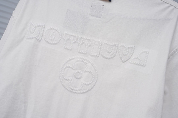 L0VT clothing