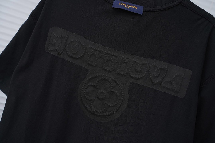 L0VT clothing