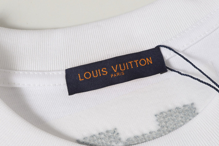 L0VT clothing