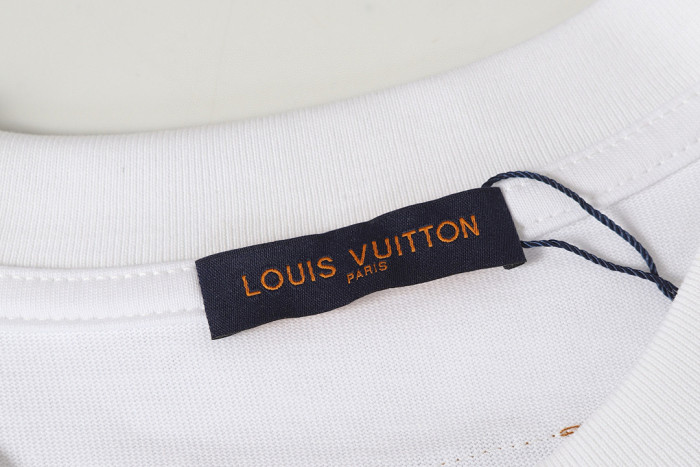 L0VT clothing