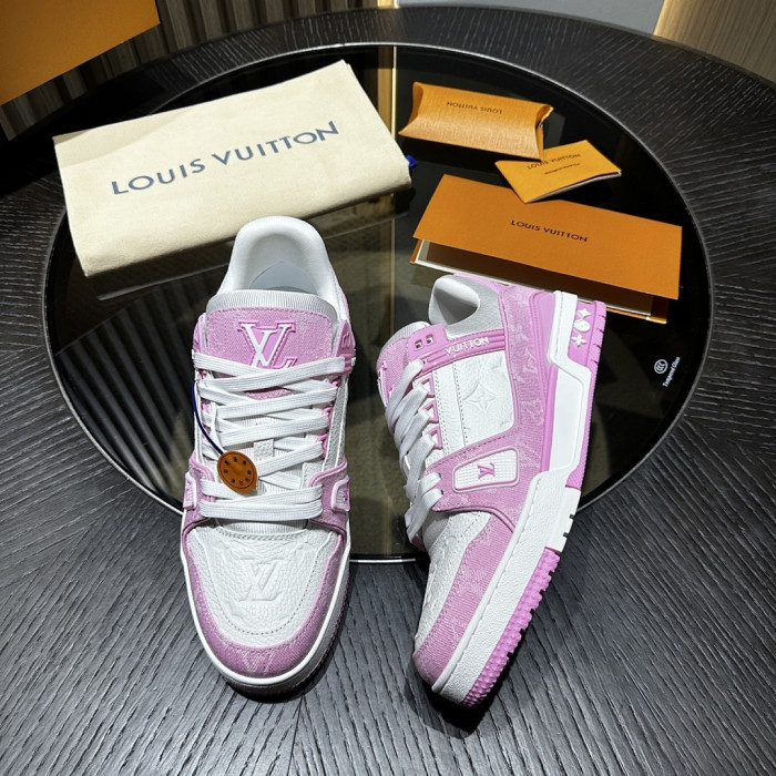 L0VT SNEAKER