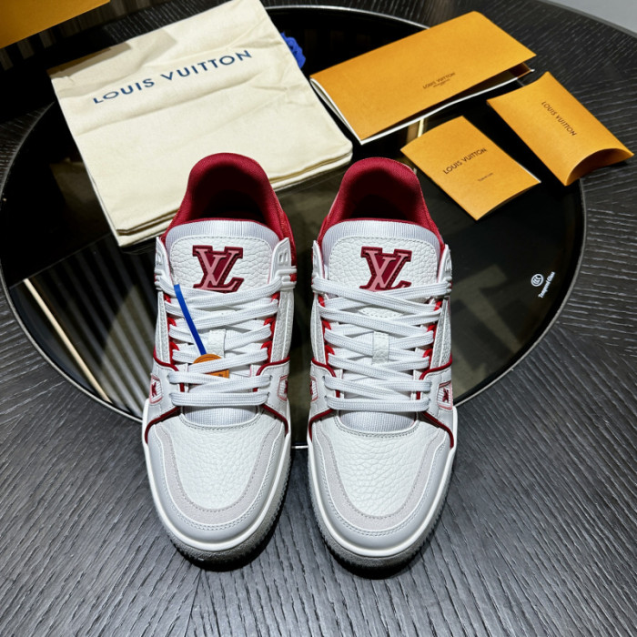 L0VT SNEAKER
