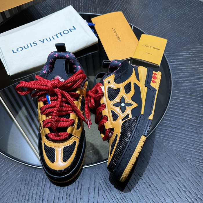 L0VT SNEAKER