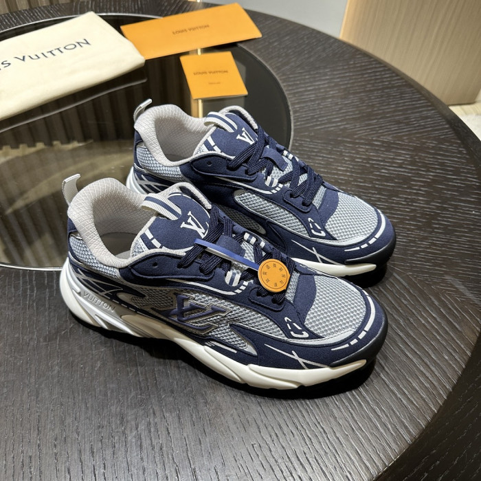 L0VT SNEAKER