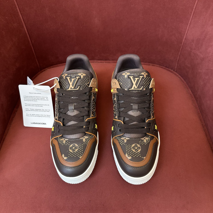 L0VT SNEAKER