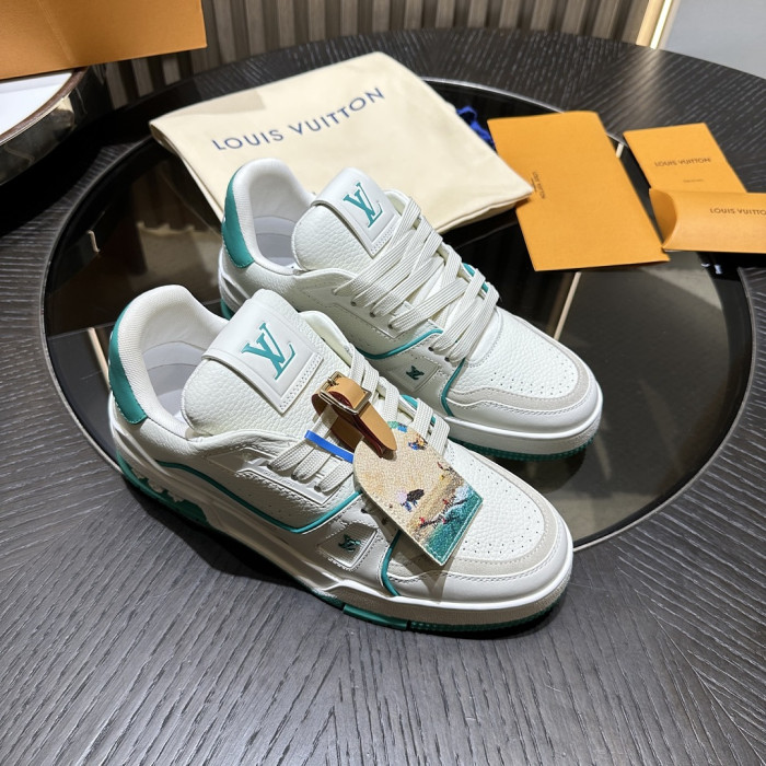 L0VT SNEAKER
