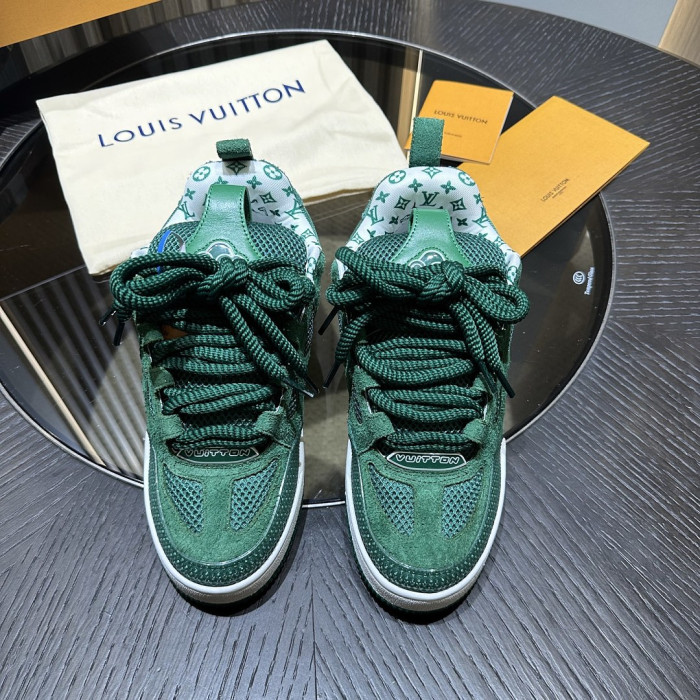 L0VT SNEAKER