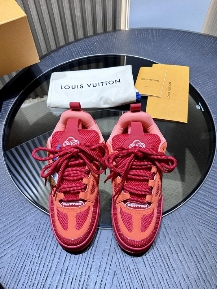 L0VT SNEAKER