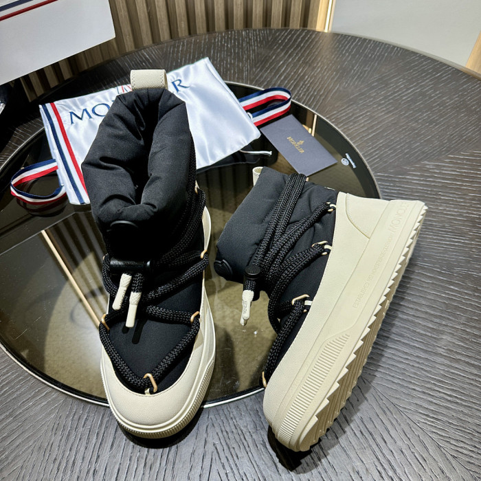 M0nc1e boots